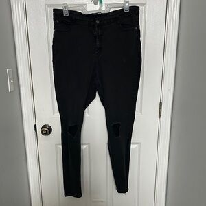 Fashion Nova Black Skinny Jeans